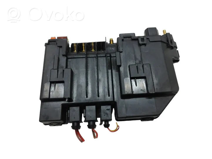 Mercedes-Benz S W221 Module de fusibles 2215401350