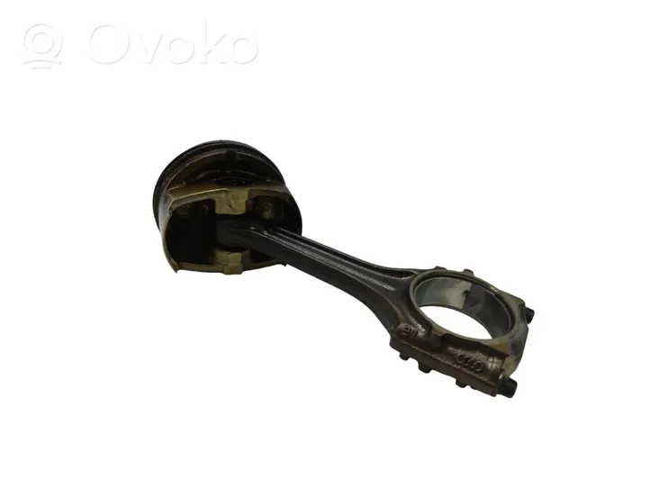 Seat Altea Tłok z korbowodem 250304