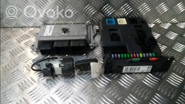 Citroen C3 Sterownik / Moduł ECU 1612811380