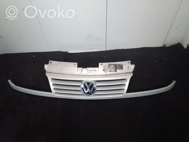 Volkswagen Sharan Etupuskurin ylempi jäähdytinsäleikkö 7M0853653ACGRU