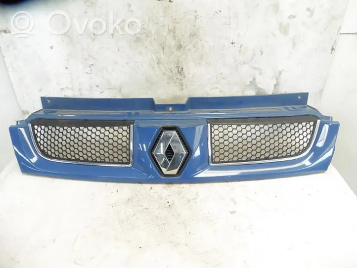 Renault Trafic II (X83) Grille calandre supérieure de pare-chocs avant 