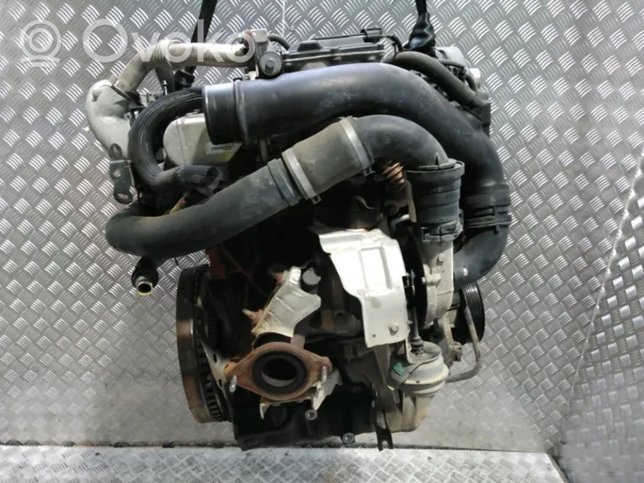 Renault Megane II Moottori 7701479016