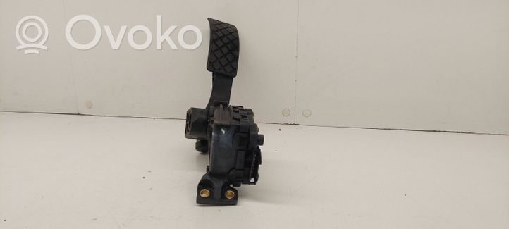 Audi A4 S4 B5 8D Pedale dell’acceleratore 8D1723523A