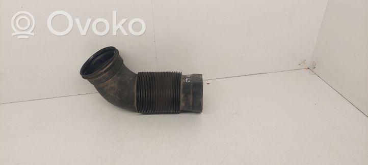 Mercedes-Benz E W210 Oro paėmimo kanalo detalė (-ės) A2105281804