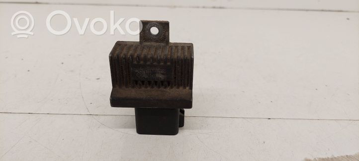 Mitsubishi Carisma Hehkutulpan esikuumennuksen rele 7700115078