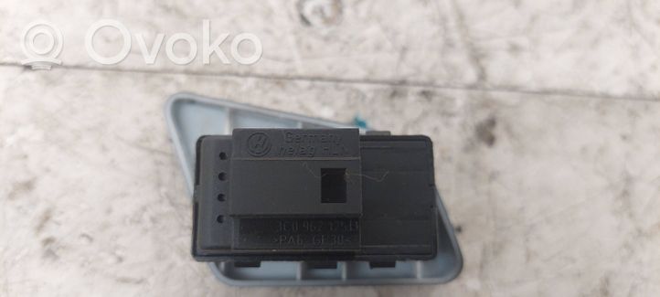 Volkswagen PASSAT B6 Central locking switch button 3C0962125B