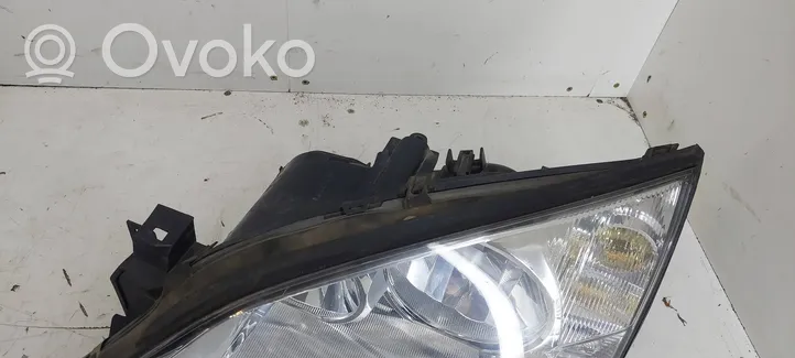 Ford Mondeo MK II Lampa przednia 084311149L