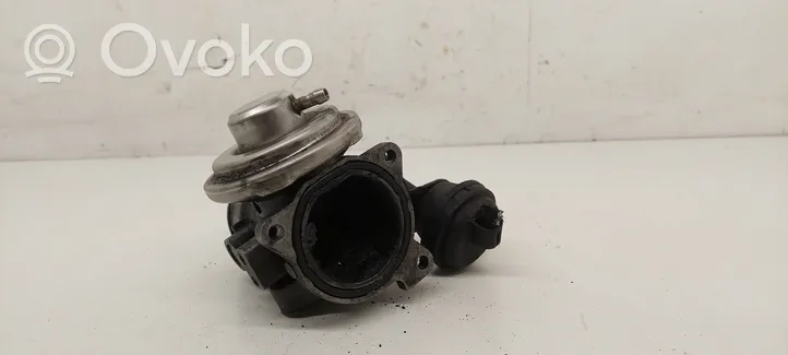 Volkswagen Bora Soupape vanne EGR 038131501E