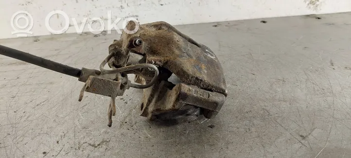 Volkswagen PASSAT B5.5 Front brake caliper 