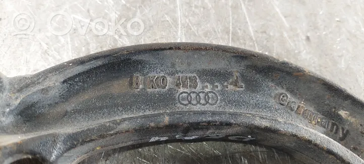 Audi A4 S4 B8 8K Support d'amortisseur inférieur 8K0413