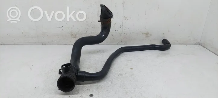 Audi A4 S4 B5 8D Engine coolant pipe/hose 