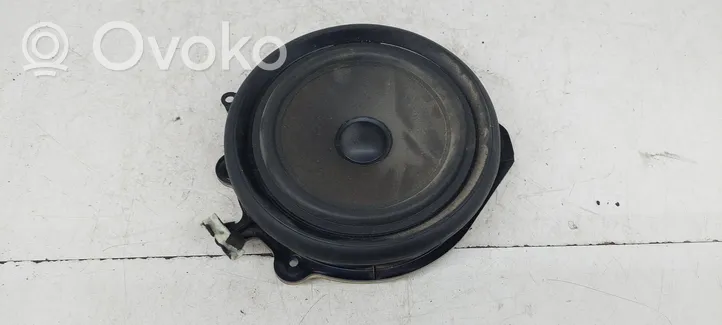 Audi A4 S4 B6 8E 8H Enceinte de porte arrière 8E0035411