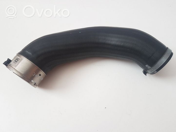 Volvo V60 Tubo flessibile intercooler 31657736