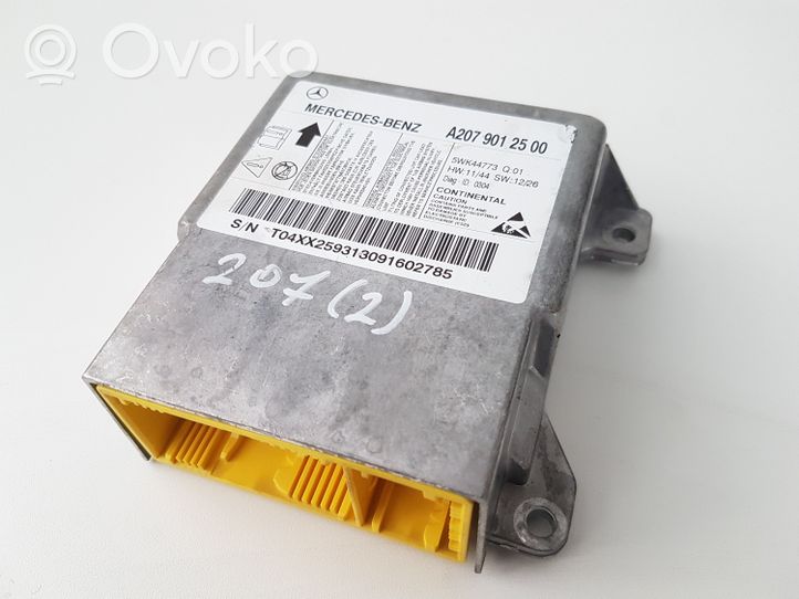 Mercedes-Benz E A207 Oro pagalvių valdymo blokas A2079012500