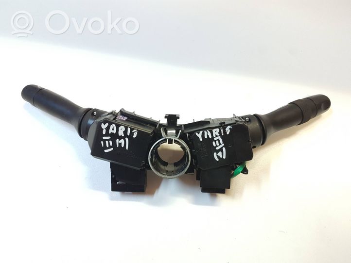 Toyota Yaris Commodo, commande essuie-glace/phare 173832