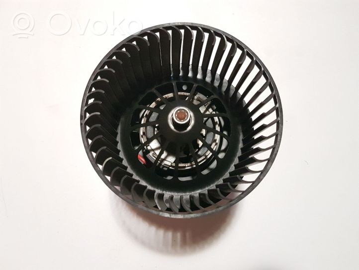 Volvo V40 Ventola riscaldamento/ventilatore abitacolo AV6N18456BA