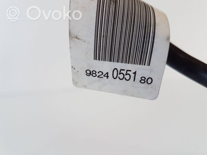 Peugeot 208 Tuyau d'alimentation conduite de carburant 9824055180