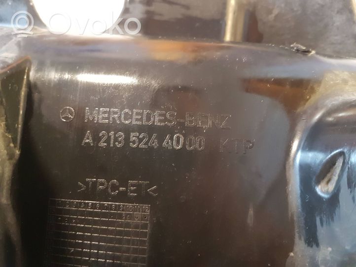 Mercedes-Benz C W205 Couvre-soubassement avant A2135244000