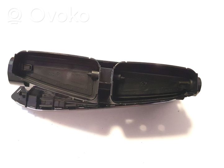 Citroen C4 II Kojelaudan sivutuuletussuuttimen kehys 9676609977