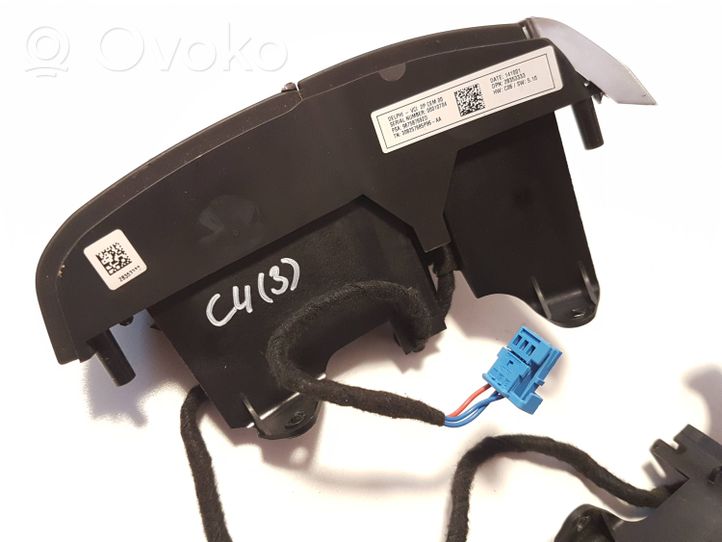 Citroen C4 II Pulsanti/interruttori sul volante 96758769ZD