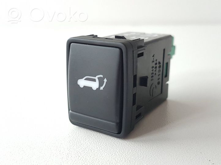 Nissan X-Trail T32 Tailgate/trunk/boot open switch 083492A