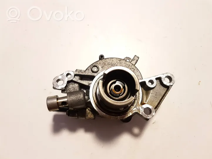 Subaru Forester SK Pompe à vide 02263239