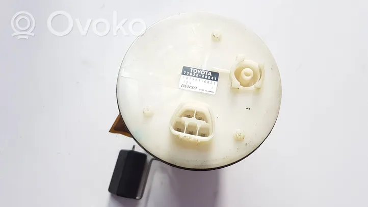 Toyota Highlander XU20 Kraftstoffpumpe im Tank 7702048041