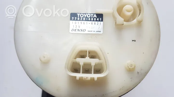 Toyota Highlander XU20 Kraftstoffpumpe im Tank 7702048041