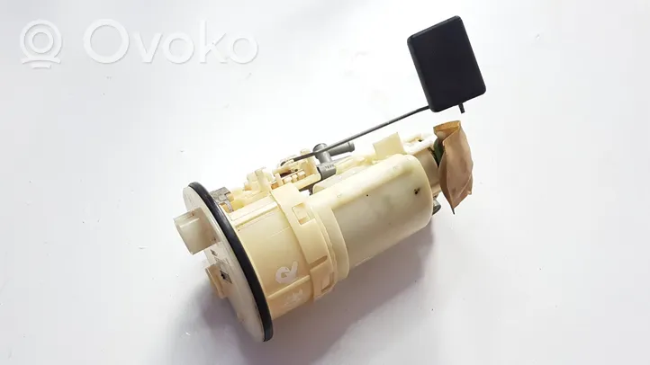 Toyota Highlander XU20 Kraftstoffpumpe im Tank 7702048041