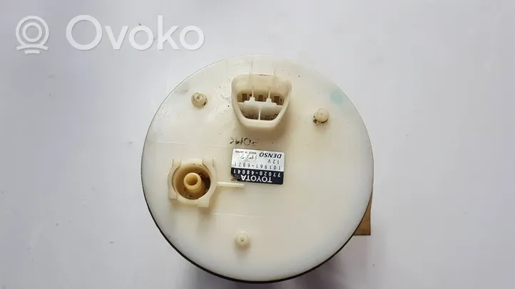 Toyota Highlander XU20 Kraftstoffpumpe im Tank 7702048041