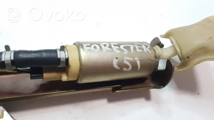 Subaru Forester SF Pompa paliwa w zbiorniku 42021FC060
