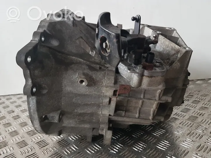 Volvo V50 Mechaninė 5 pavarų dėžė 4M5R7002CE