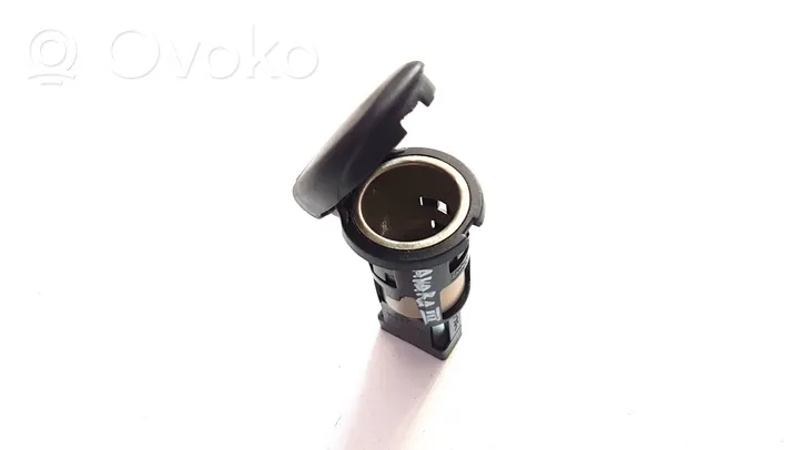 Nissan Navara D23 Cigarette lighter 322D6