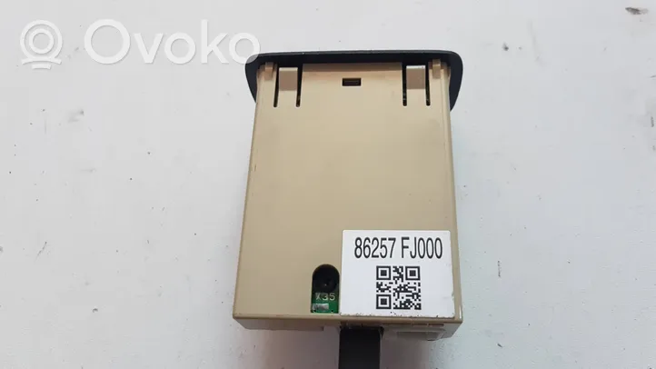 Subaru XV Connecteur/prise USB 86257FJ000