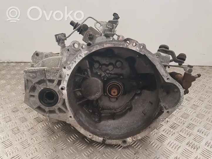 Mitsubishi ASX Manual 5 speed gearbox 2500A576