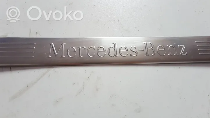 Mercedes-Benz E W212 Copertura del rivestimento del sottoporta anteriore A2126860936