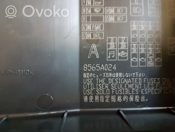 Mitsubishi ASX Drošinātāju kaste (komplekts) PR06102000