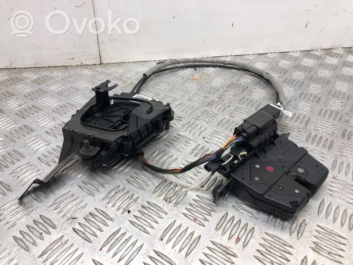 BMW 3 F30 F35 F31 Tavaratilan luukun hydrauliikkasarja 19344411