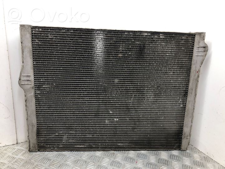 BMW 7 F01 F02 F03 F04 Coolant radiator 7570093