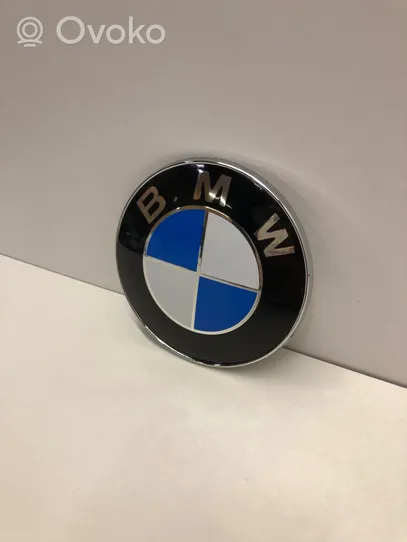 BMW 5 E60 E61 Emblemat / Znaczek 51148132375