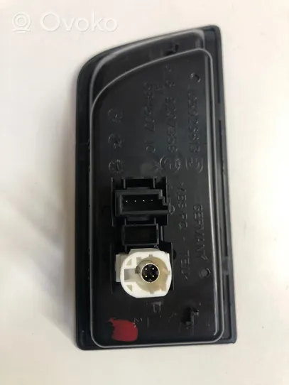 BMW 3 F30 F35 F31 USB socket connector 9207358