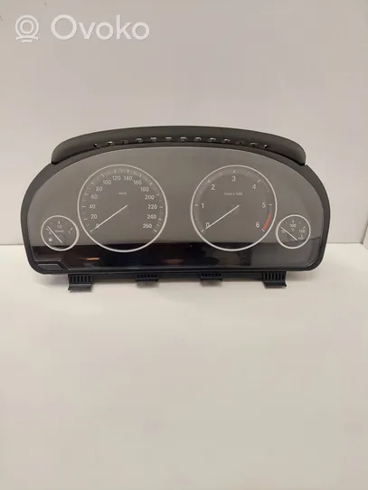 BMW X5 F15 Speedometer (instrument cluster) 9348714