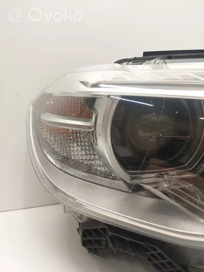 BMW X5 F15 Lampa przednia 7399116