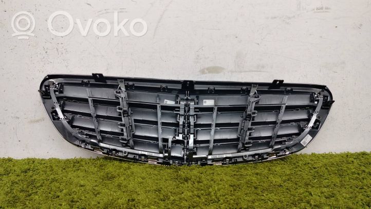 Mercedes-Benz C AMG W205 Grille de calandre avant A2058807102