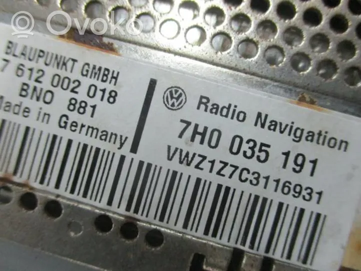 Volkswagen Multivan T5 Radio / CD/DVD atskaņotājs / navigācija 