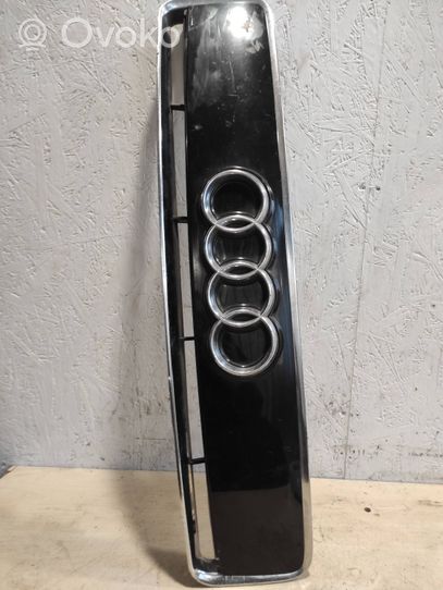 Audi A2 Front bumper upper radiator grill 8Z0853321