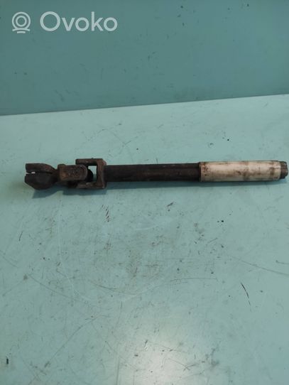 Volkswagen Touareg I Steering column universal joint 