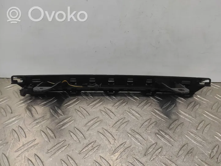 Audi A2 Trzecie światło stop 8Z0945097