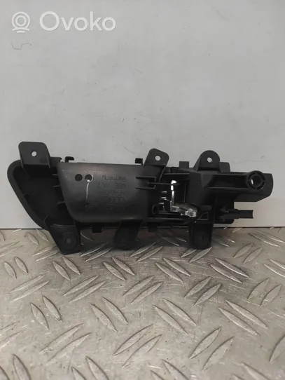 Audi A4 S4 B8 8K Maniglia interna per portiera anteriore 8K0837019