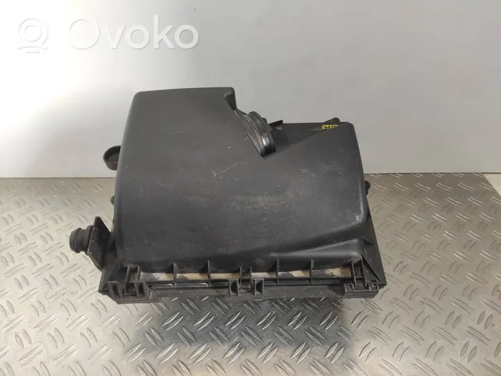 Opel Vectra C Boîtier de filtre à air 55350912